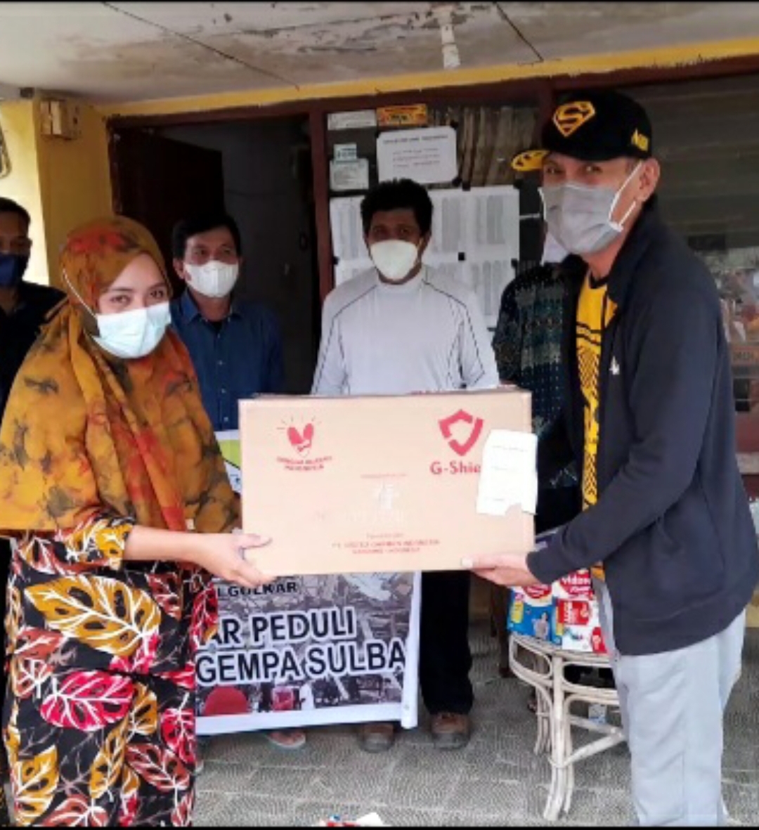 DPD Golkar Sulbar Salurkan Bantuan dari DPP Golkar, Beserta APD kepada Nakes untuk Pemeriksaan Covid-19 Penyintas Gempa